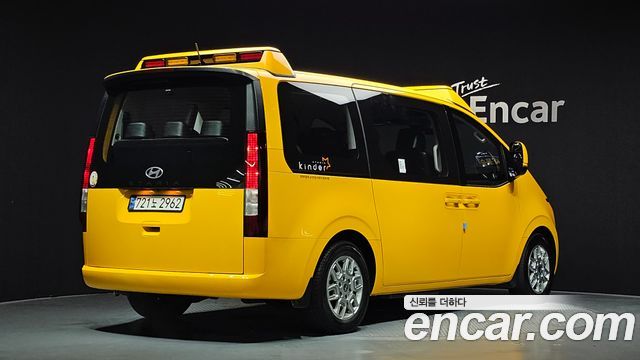 Hyundai Staria L3.5  Kinder Safety Car 11-Seater 2025 — фото 2