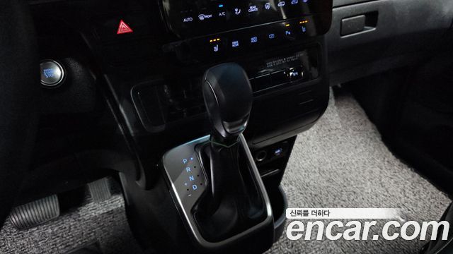 Hyundai Staria L3.5  Kinder Safety Car 11-Seater 2025 — фото 9