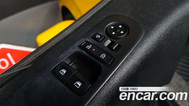 Hyundai Staria L3.5  Kinder Safety Car 11-Seater 2025 — фото 17