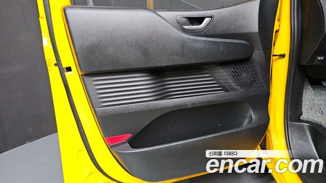 Hyundai Staria L3.5  Kinder Safety Car 11-Seater 2025 — фото 24