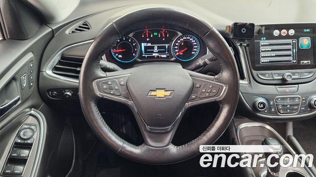 Chevrolet Malibu 2.0 Turbo LT Permium 2018 — фото 17