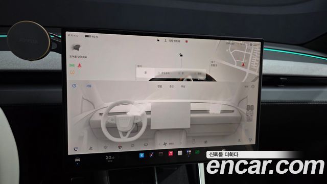 Tesla Model Y L Long Range AWD 2026 — фото 13