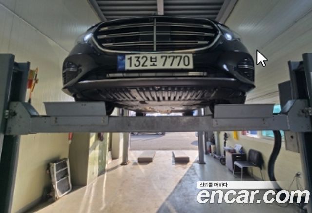 Mercedes-Benz E-Class (W214) E450 4MATIC