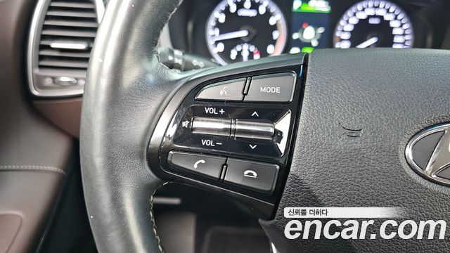 Hyundai Grandeur (IG) 3.0 Exclusive Special 2019 — фото 29
