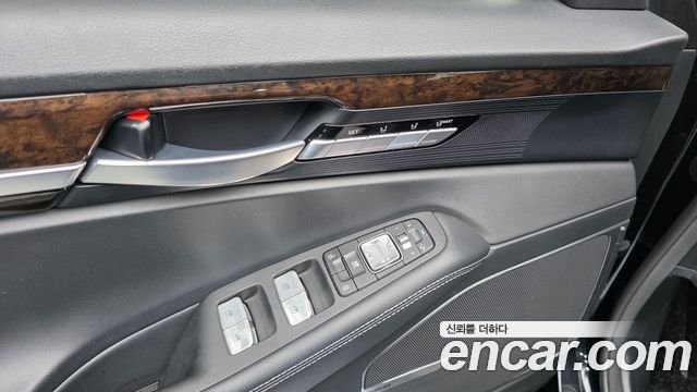 Genesis G90 3.8 AWD Luxury 2020 — фото 27