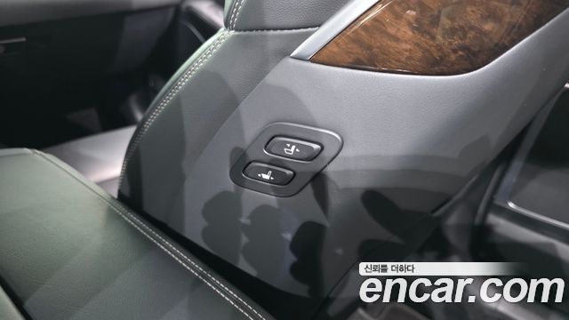 Genesis G90 3.8 AWD Luxury 2020 — фото 30