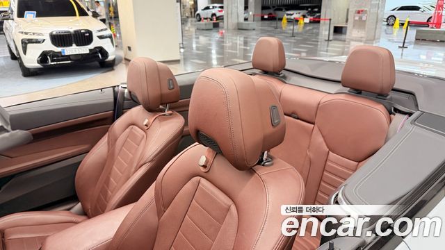 BMW 4 Series (G22) 420i M Sport Pro Convertible 2025 — фото 7
