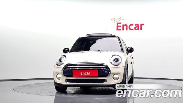 MINI Cooper D 5Door HIGH 3rd 2016 — фото 3