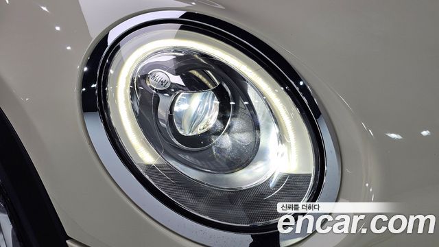 MINI Cooper D 5Door HIGH 3rd 2016 — фото 22