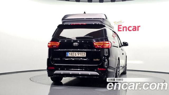 Kia Carnival 7-Seater Hi-Limousine President 2019 — фото 4