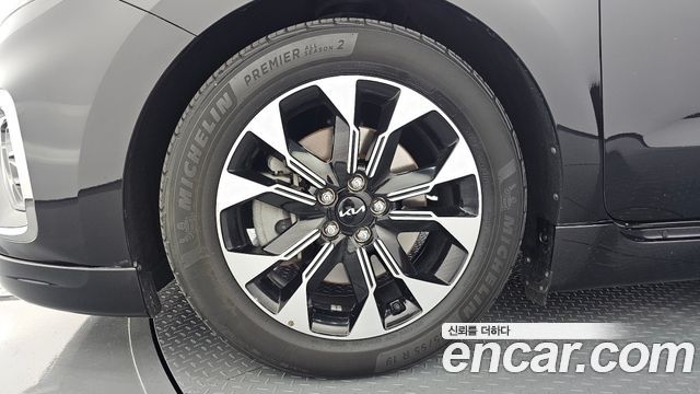 Kia Carnival 7-Seater Hi-Limousine President 2019 — фото 5