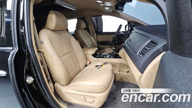 Kia Carnival 7-Seater Hi-Limousine President 2019 — фото 12