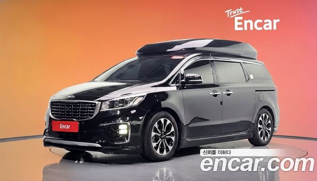 Kia Carnival 7-Seater Hi-Limousine President