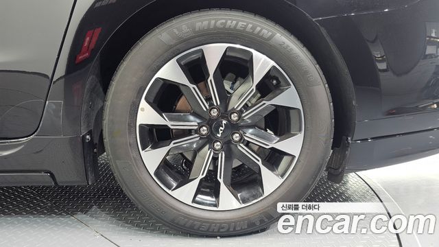 Kia Carnival 7-Seater Hi-Limousine President 2019 — фото 21