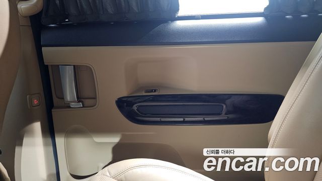 Kia Carnival 7-Seater Hi-Limousine President 2019 — фото 25