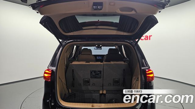 Kia Carnival 7-Seater Hi-Limousine President 2019 — фото 34