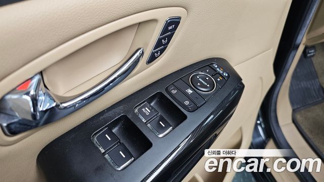 Kia Carnival 9-seater Noblesse 2016 — фото 15