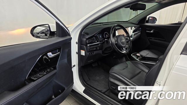 Kia Niro EV Prestige 2022 — фото 10