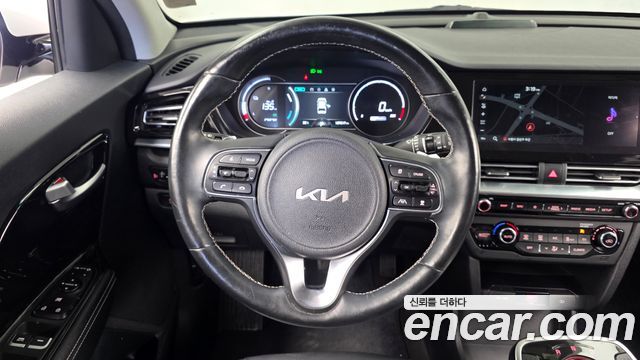 Kia Niro EV Prestige 2022 — фото 13