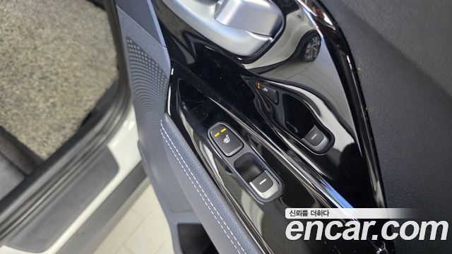 Kia Niro EV Prestige 2022 — фото 18