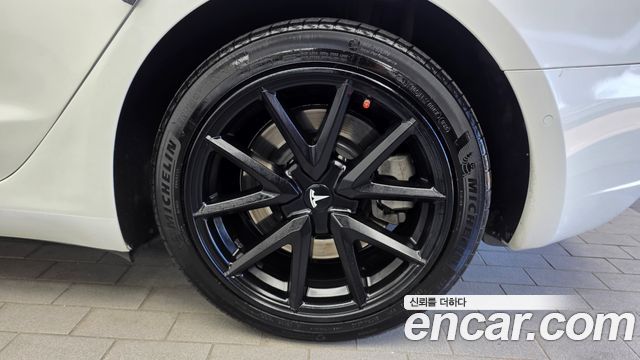 Tesla Model 3 Long Range AWD 2022 — фото 27