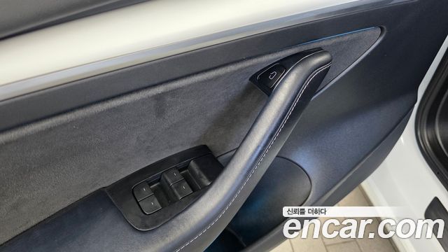 Tesla Model 3 Long Range AWD 2022 — фото 34