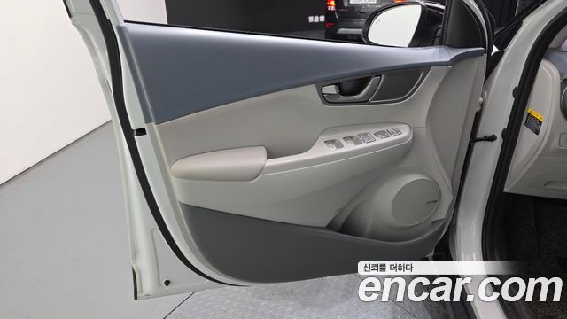 Hyundai Kona Electric Premium 2019 — фото 24