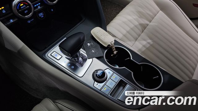 Genesis G70 Gasoline 2.0T 2WD 2021 — фото 9