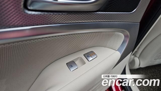 Genesis G70 Gasoline 2.0T 2WD 2021 — фото 19