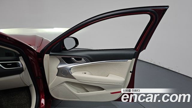 Genesis G70 Gasoline 2.0T 2WD 2021 — фото 24