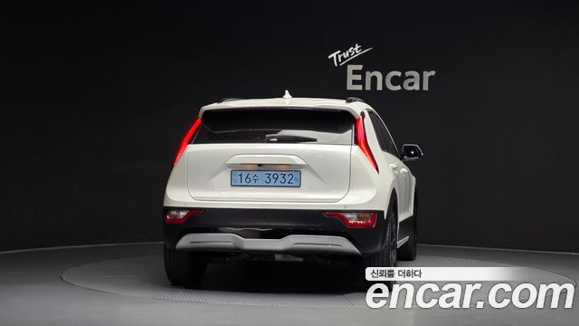 Kia Niro EV Air 2023 — фото 4