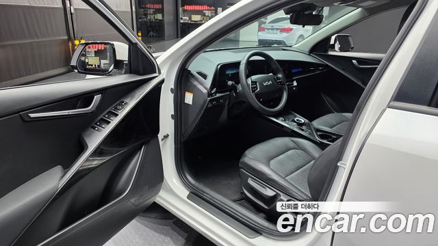 Kia Niro EV Air 2023 — фото 10