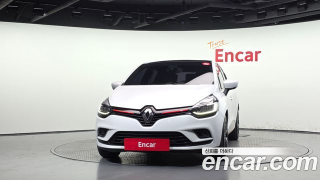Renault Korea Clio Intens Panoramic 2019 — фото 3