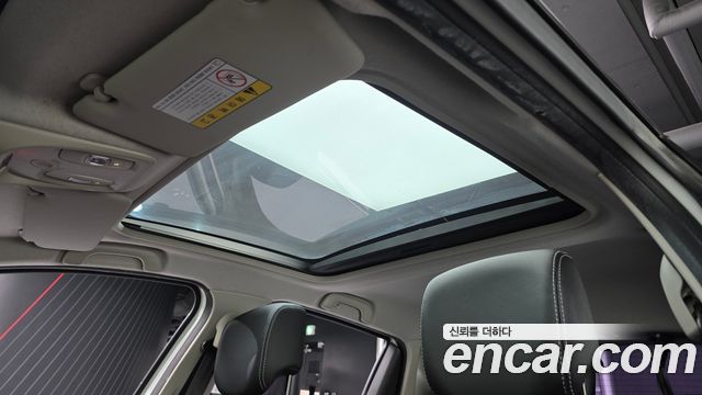 Renault Korea Clio Intens Panoramic 2019 — фото 16