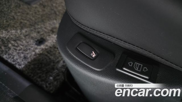 Renault Korea Clio Intens Panoramic 2019 — фото 17