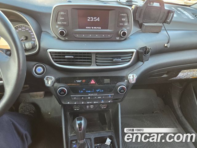 Hyundai Tucson Diesel 2.0 4WD Modern 2019 — фото 18