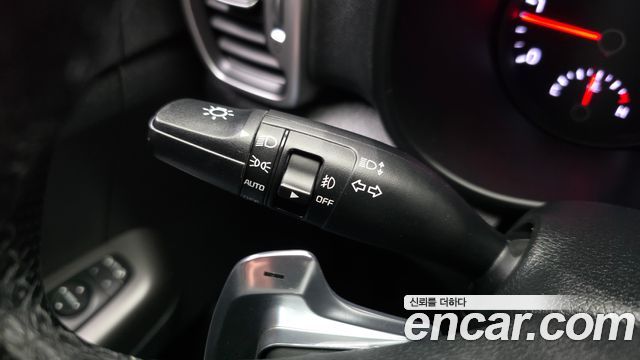 Kia Sportage (IV) Diesel 1.7 2WD Trendy 2018 — фото 18