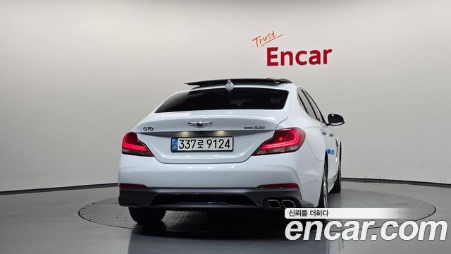 Genesis G70 2.2D AWD Supreme 2018 — фото 4