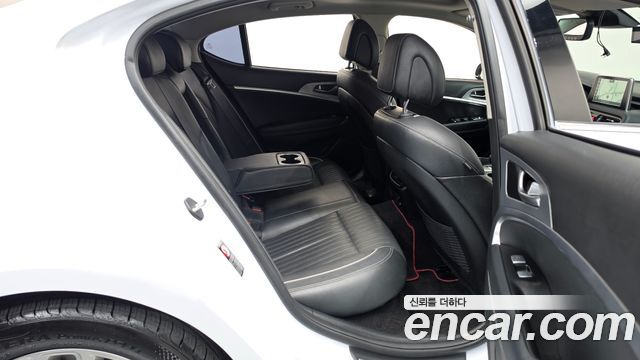 Genesis G70 2.2D AWD Supreme 2018 — фото 16