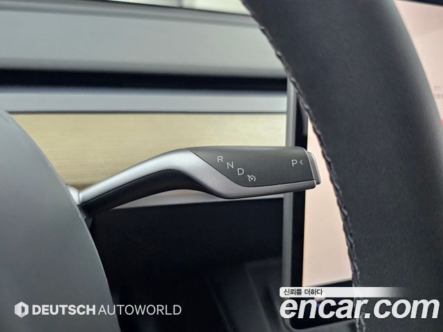 Tesla Model Y RWD 2023 — фото 9