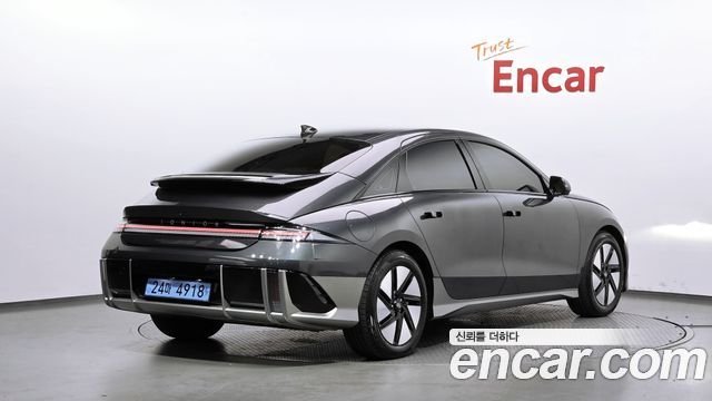 Hyundai Ioniq 6 Long Range Exclusive + 2023 — фото 2