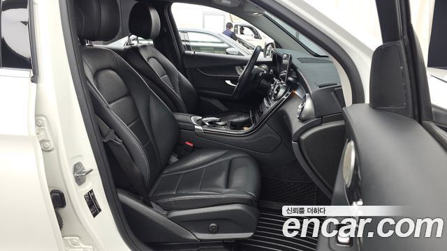 Mercedes-Benz GLC-Class (X253) GLC300 4MATIC 2019 — фото 11