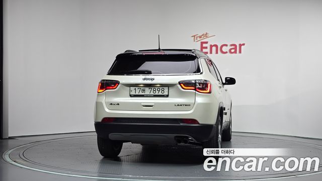 Jeep Compass (II) 2.4 Limitied AWD 2019 — фото 4