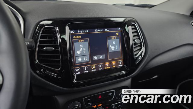 Jeep Compass (II) 2.4 Limitied AWD 2019 — фото 16