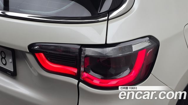 Jeep Compass (II) 2.4 Limitied AWD 2019 — фото 23