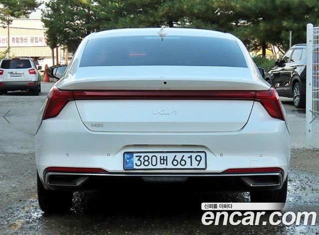 Kia K8 2.5 Gasoline 2WD Noblesse 2022 — фото 4