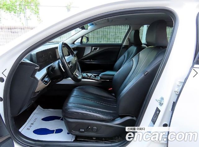 Kia K8 2.5 Gasoline 2WD Noblesse 2022 — фото 5