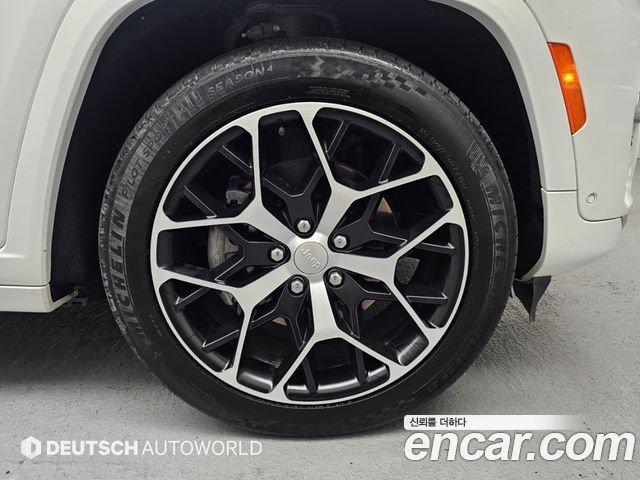 Jeep Grand Cherokee (WL) 4xe Summit Reserve 2023 — фото 5