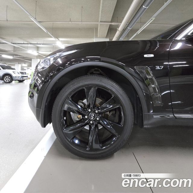Infiniti QX70 3.7 AWD 2017 — фото 9