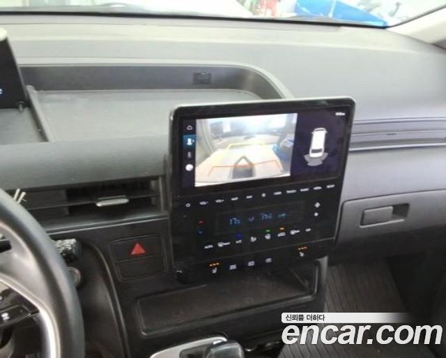 Hyundai Staria Cargo 3-Seater Modern 2022 — фото 4